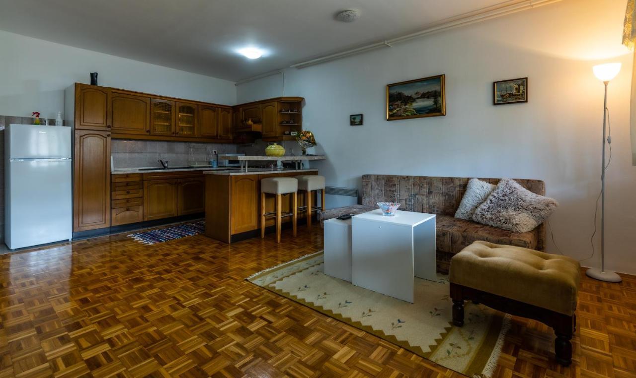 Avlija Garden Gem Apartment Сараево Екстериор снимка